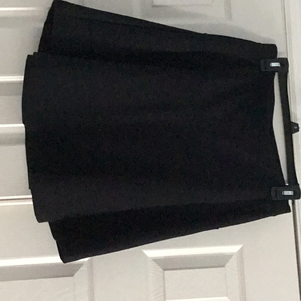 Old Navy skirt/skater style